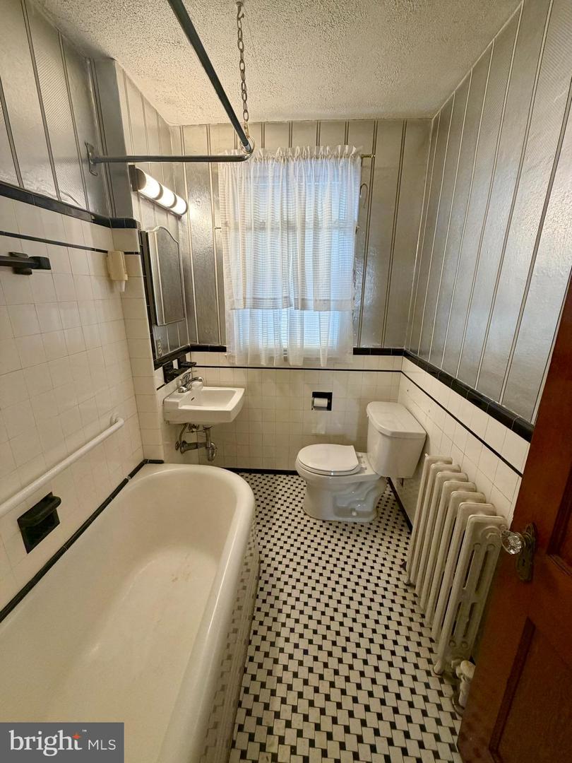 615 POWHATAN PL NW, WASHINGTON, District Of Columbia 20011, 3 Bedrooms Bedrooms, 11 Rooms Rooms,2 BathroomsBathrooms,Residential,For sale,615 POWHATAN PL NW,DCDC2233148 MLS # DCDC2233148