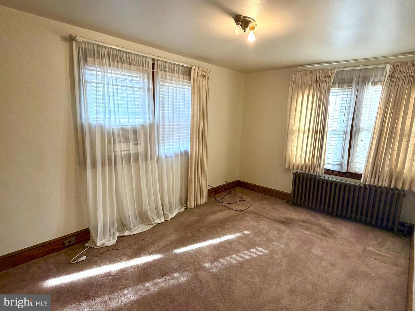 615 POWHATAN PL NW, WASHINGTON, District Of Columbia 20011, 3 Bedrooms Bedrooms, 11 Rooms Rooms,2 BathroomsBathrooms,Residential,For sale,615 POWHATAN PL NW,DCDC2233148 MLS # DCDC2233148