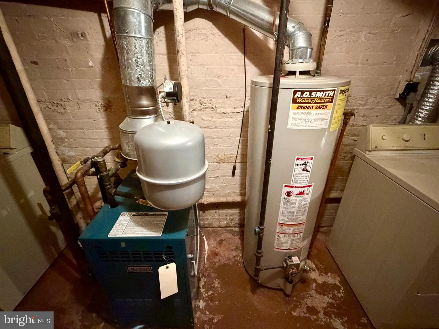 615 POWHATAN PL NW, WASHINGTON, District Of Columbia 20011, 3 Bedrooms Bedrooms, 11 Rooms Rooms,2 BathroomsBathrooms,Residential,For sale,615 POWHATAN PL NW,DCDC2233148 MLS # DCDC2233148