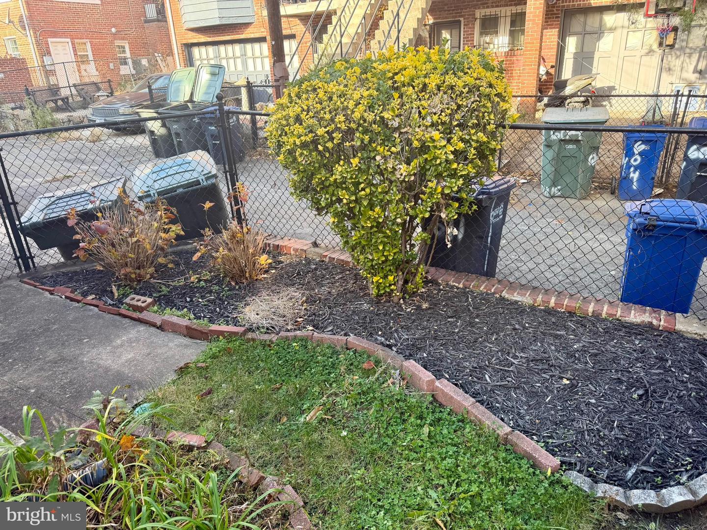 615 POWHATAN PL NW, WASHINGTON, District Of Columbia 20011, 3 Bedrooms Bedrooms, 11 Rooms Rooms,2 BathroomsBathrooms,Residential,For sale,615 POWHATAN PL NW,DCDC2233148 MLS # DCDC2233148