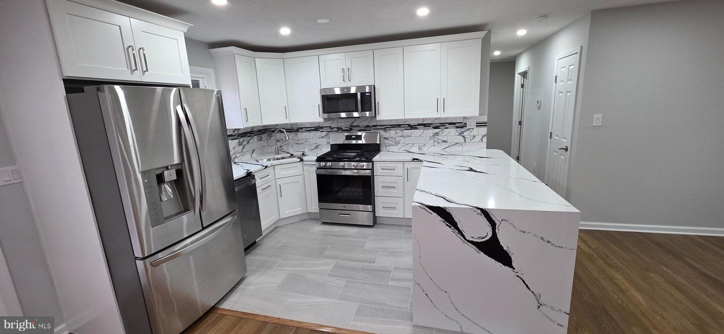 4813 LAWRENCE ST, ALEXANDRIA, Virginia 22309, 4 Bedrooms Bedrooms, ,2 BathroomsBathrooms,Residential,For sale,4813 LAWRENCE ST,VAFX2280608 MLS # VAFX2280608