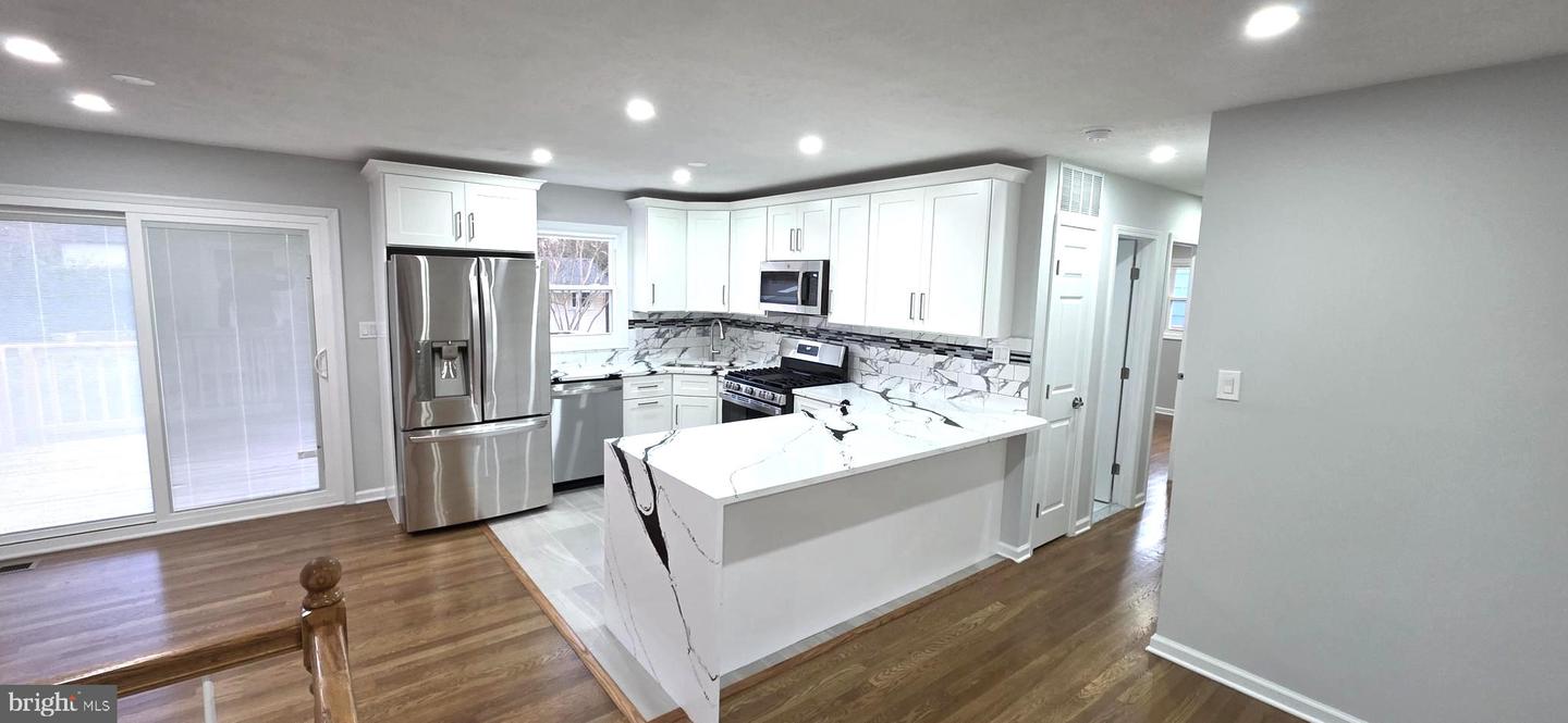 4813 LAWRENCE ST, ALEXANDRIA, Virginia 22309, 4 Bedrooms Bedrooms, ,2 BathroomsBathrooms,Residential,For sale,4813 LAWRENCE ST,VAFX2280608 MLS # VAFX2280608