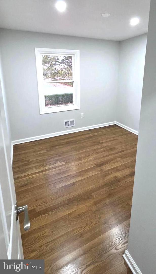 4813 LAWRENCE ST, ALEXANDRIA, Virginia 22309, 4 Bedrooms Bedrooms, ,2 BathroomsBathrooms,Residential,For sale,4813 LAWRENCE ST,VAFX2280608 MLS # VAFX2280608