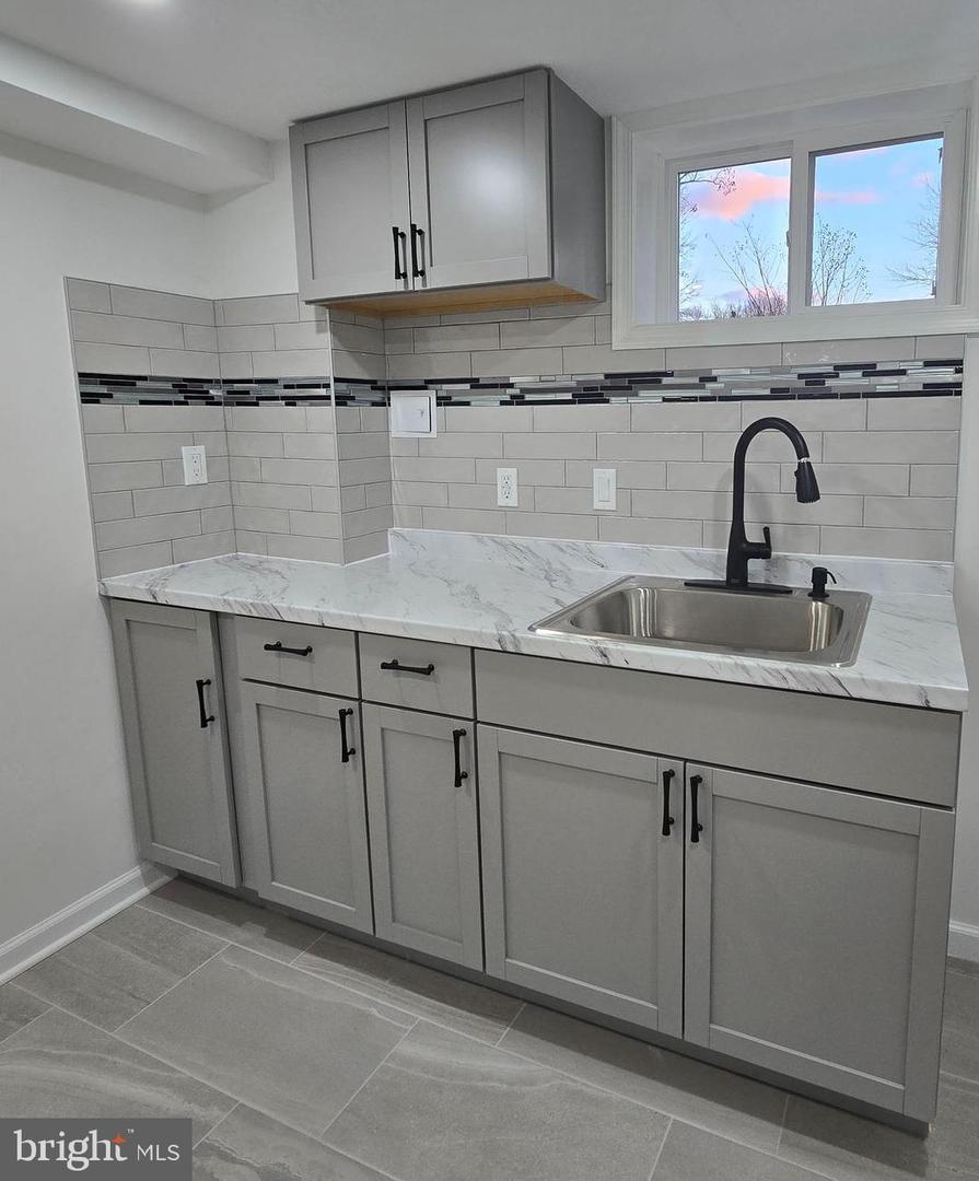 4813 LAWRENCE ST, ALEXANDRIA, Virginia 22309, 4 Bedrooms Bedrooms, ,2 BathroomsBathrooms,Residential,For sale,4813 LAWRENCE ST,VAFX2280608 MLS # VAFX2280608