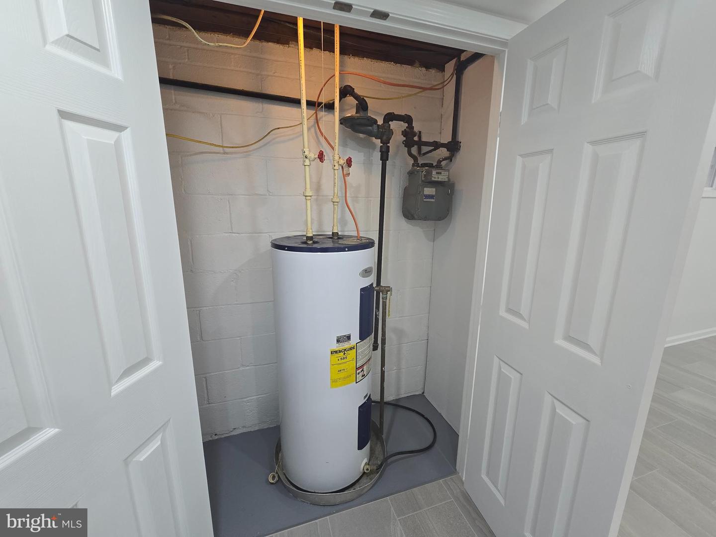 4813 LAWRENCE ST, ALEXANDRIA, Virginia 22309, 4 Bedrooms Bedrooms, ,2 BathroomsBathrooms,Residential,For sale,4813 LAWRENCE ST,VAFX2280608 MLS # VAFX2280608