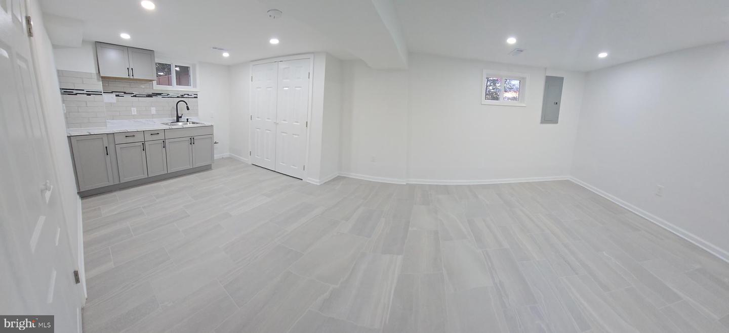 4813 LAWRENCE ST, ALEXANDRIA, Virginia 22309, 4 Bedrooms Bedrooms, ,2 BathroomsBathrooms,Residential,For sale,4813 LAWRENCE ST,VAFX2280608 MLS # VAFX2280608