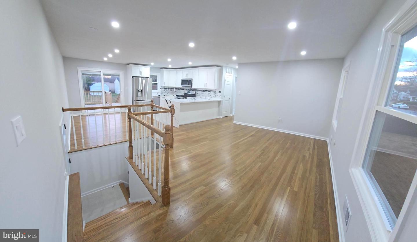 4813 LAWRENCE ST, ALEXANDRIA, Virginia 22309, 4 Bedrooms Bedrooms, ,2 BathroomsBathrooms,Residential,For sale,4813 LAWRENCE ST,VAFX2280608 MLS # VAFX2280608