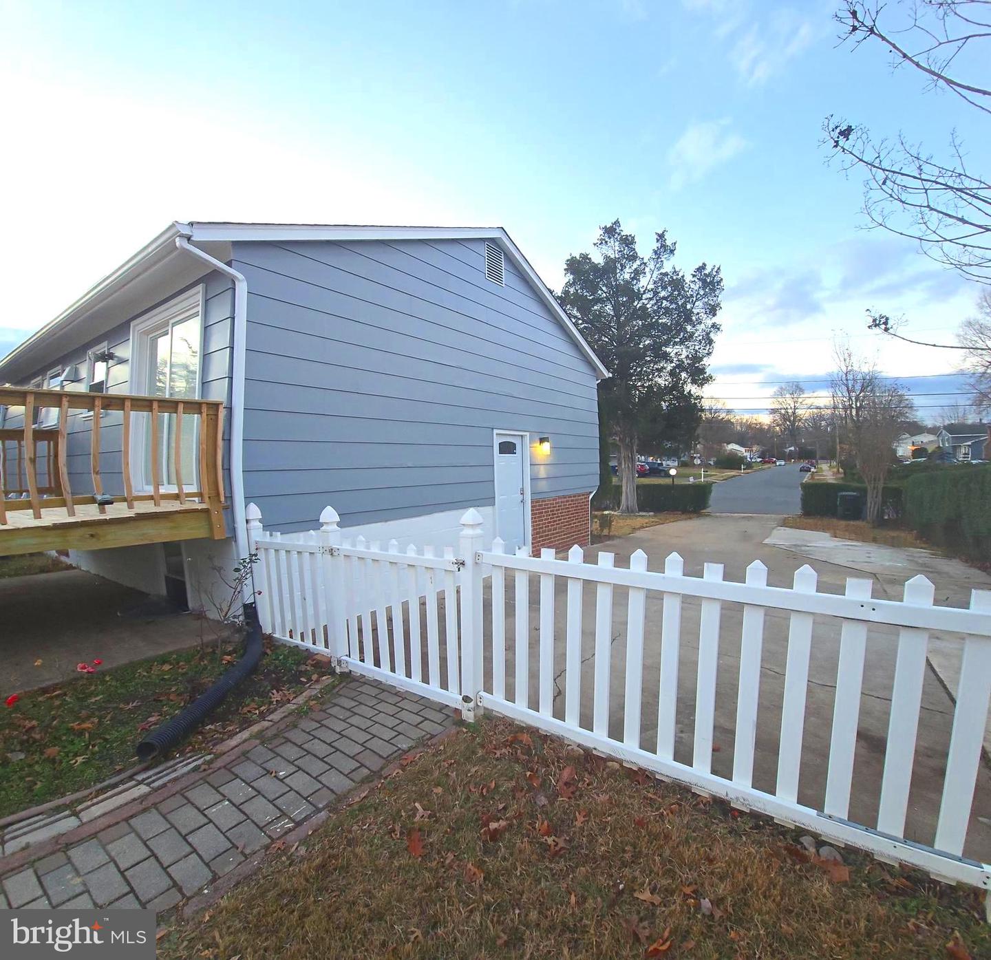 4813 LAWRENCE ST, ALEXANDRIA, Virginia 22309, 4 Bedrooms Bedrooms, ,2 BathroomsBathrooms,Residential,For sale,4813 LAWRENCE ST,VAFX2280608 MLS # VAFX2280608