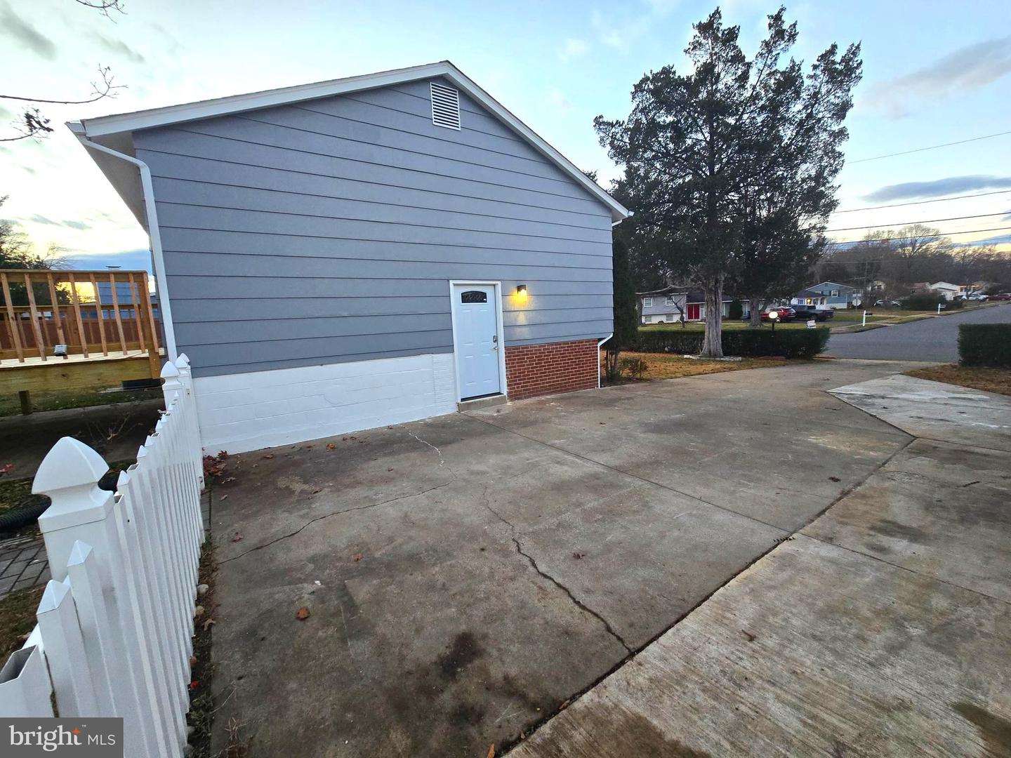 4813 LAWRENCE ST, ALEXANDRIA, Virginia 22309, 4 Bedrooms Bedrooms, ,2 BathroomsBathrooms,Residential,For sale,4813 LAWRENCE ST,VAFX2280608 MLS # VAFX2280608