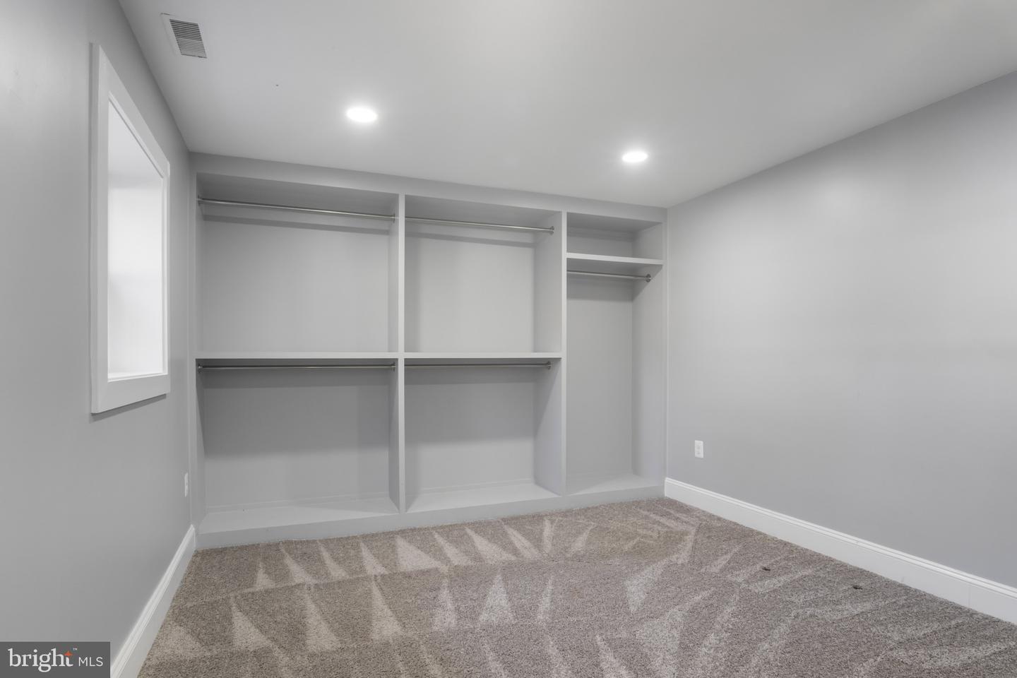 5 BREEZY HILL DR, STAFFORD, Virginia 22556, 5 Bedrooms Bedrooms, ,4 BathroomsBathrooms,Residential,For sale,5 BREEZY HILL DR,VAST2044450 MLS # VAST2044450