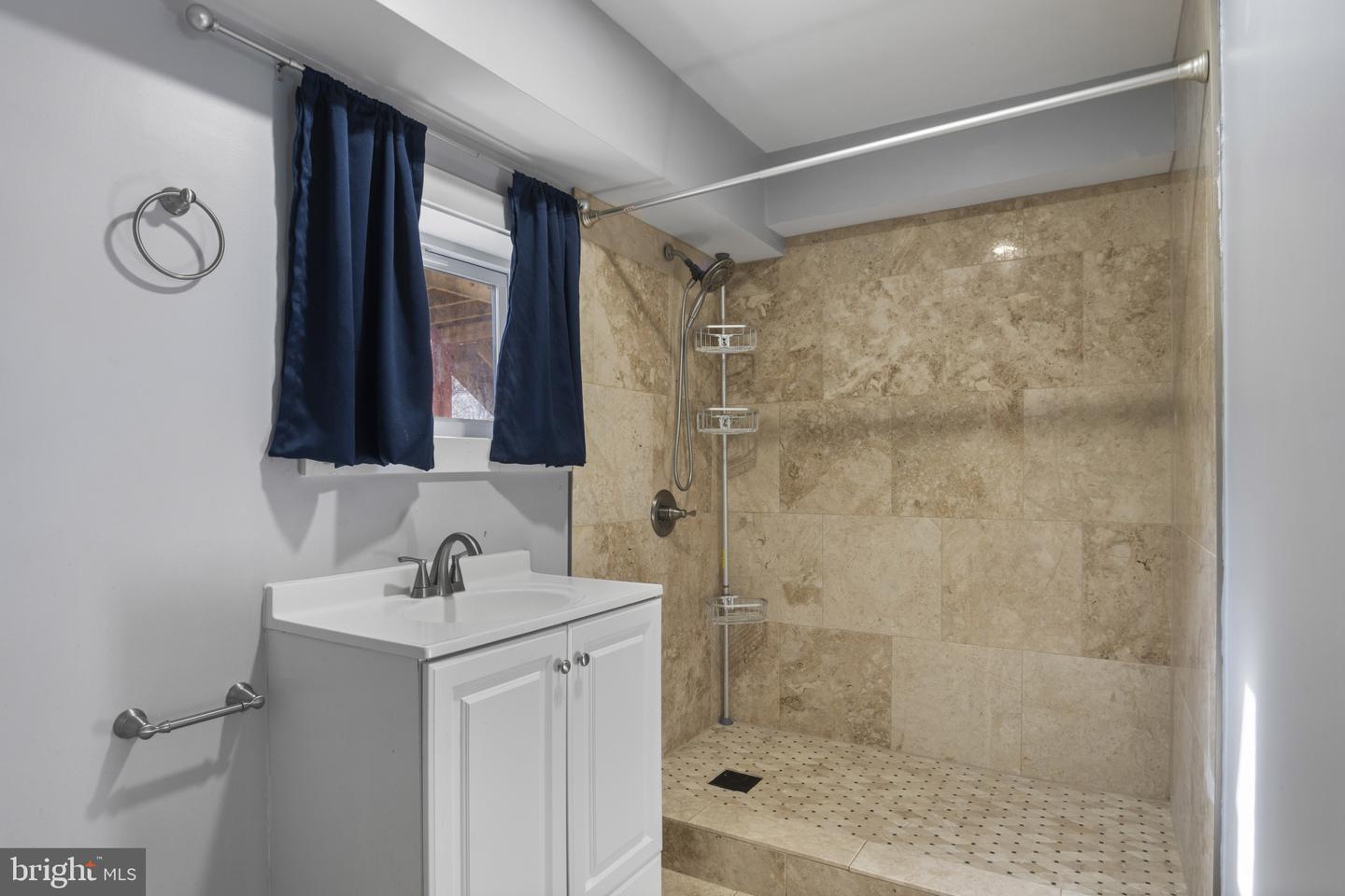 5 BREEZY HILL DR, STAFFORD, Virginia 22556, 5 Bedrooms Bedrooms, ,4 BathroomsBathrooms,Residential,For sale,5 BREEZY HILL DR,VAST2044450 MLS # VAST2044450