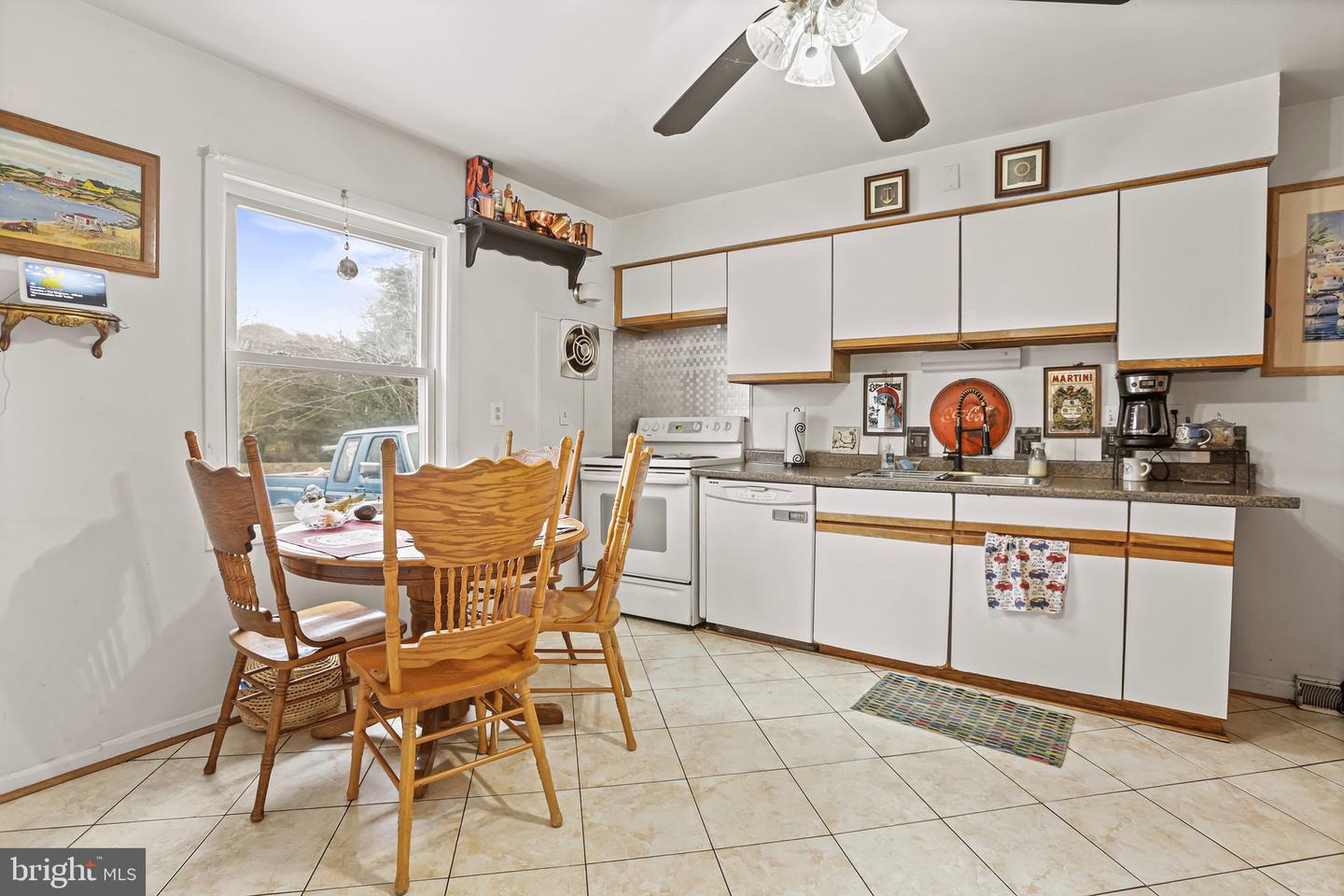 3504 WAKEFIELD ST, COLONIAL BEACH, Virginia 22443, 3 Bedrooms Bedrooms, 6 Rooms Rooms,2 BathroomsBathrooms,Residential,For sale,3504 WAKEFIELD ST,VAWE2010176 MLS # VAWE2010176