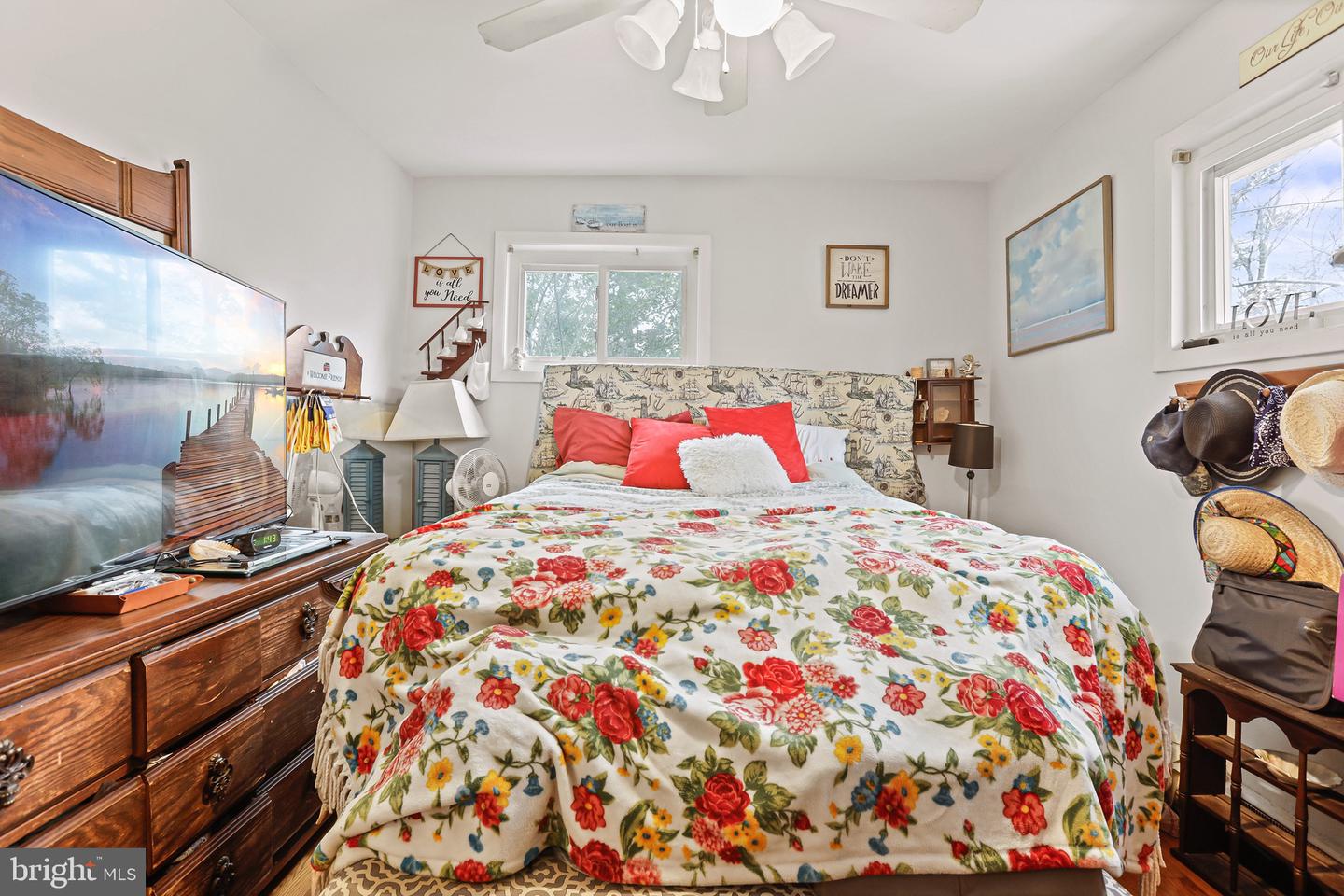 3504 WAKEFIELD ST, COLONIAL BEACH, Virginia 22443, 3 Bedrooms Bedrooms, 6 Rooms Rooms,2 BathroomsBathrooms,Residential,For sale,3504 WAKEFIELD ST,VAWE2010176 MLS # VAWE2010176