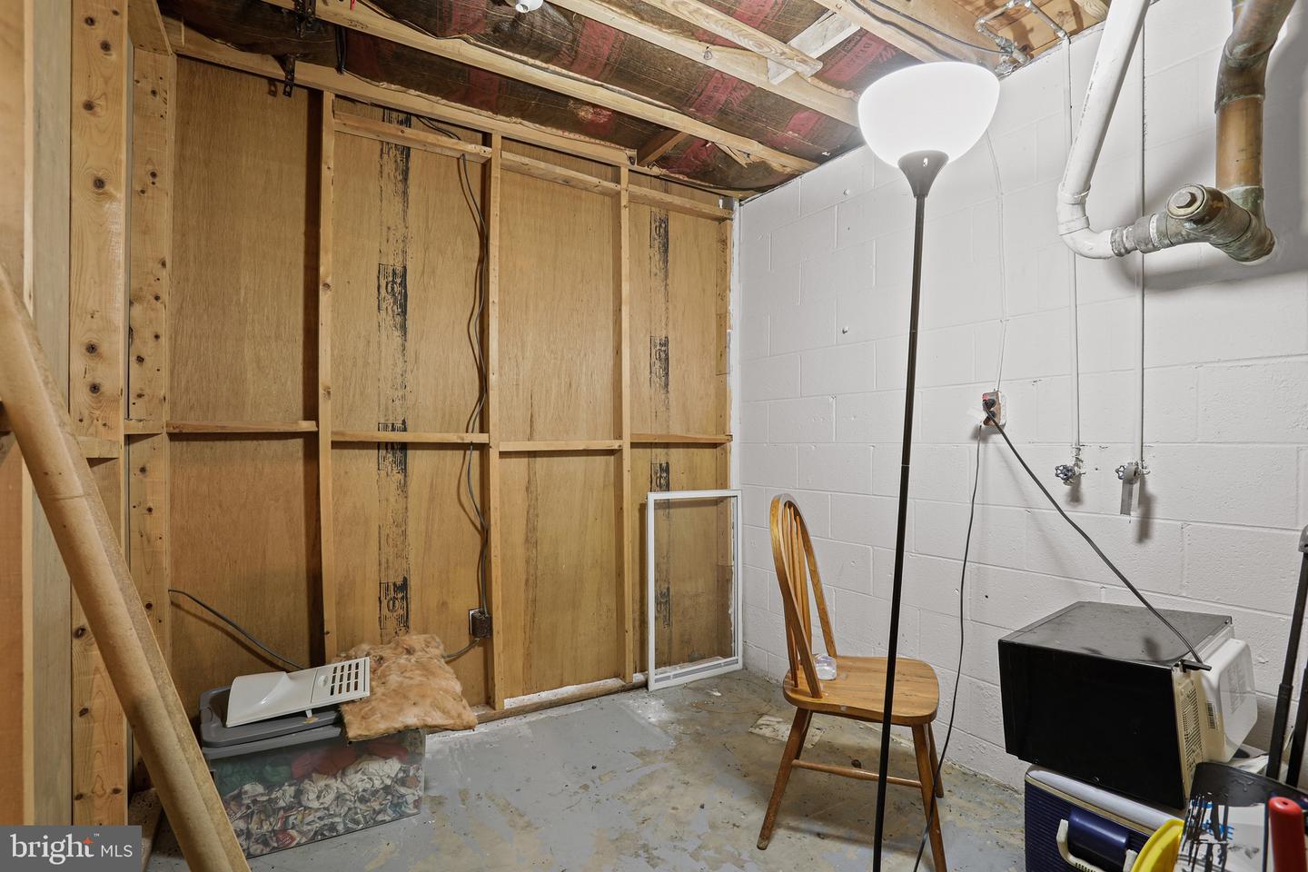 3504 WAKEFIELD ST, COLONIAL BEACH, Virginia 22443, 3 Bedrooms Bedrooms, 6 Rooms Rooms,2 BathroomsBathrooms,Residential,For sale,3504 WAKEFIELD ST,VAWE2010176 MLS # VAWE2010176