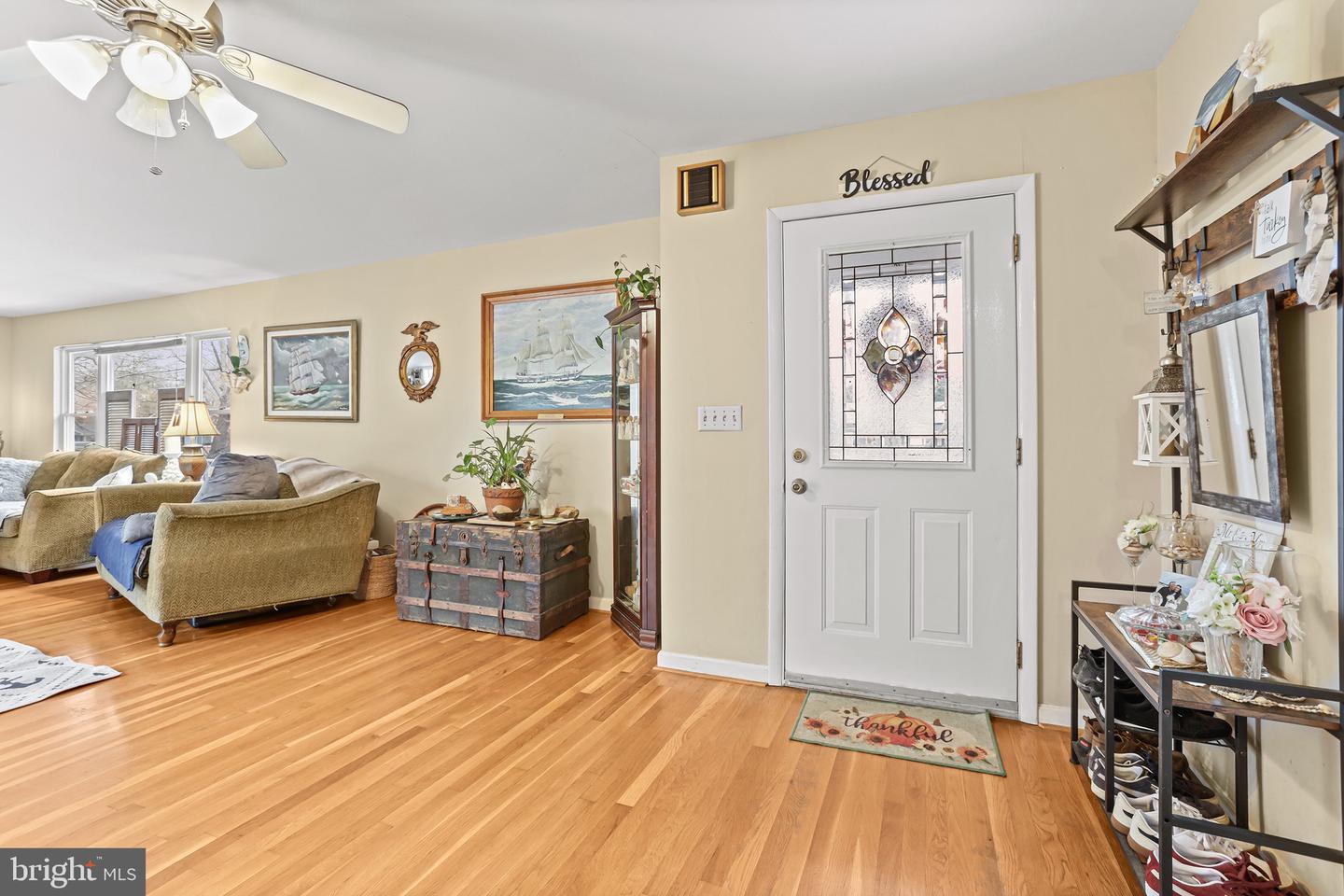 3504 WAKEFIELD ST, COLONIAL BEACH, Virginia 22443, 3 Bedrooms Bedrooms, 6 Rooms Rooms,2 BathroomsBathrooms,Residential,For sale,3504 WAKEFIELD ST,VAWE2010176 MLS # VAWE2010176