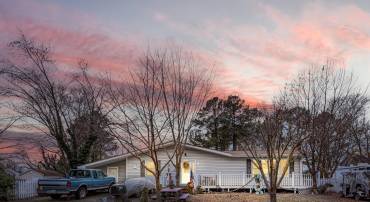 3504 WAKEFIELD ST, COLONIAL BEACH, Virginia 22443, 3 Bedrooms Bedrooms, 6 Rooms Rooms,2 BathroomsBathrooms,Residential,For sale,3504 WAKEFIELD ST,VAWE2010176 MLS # VAWE2010176