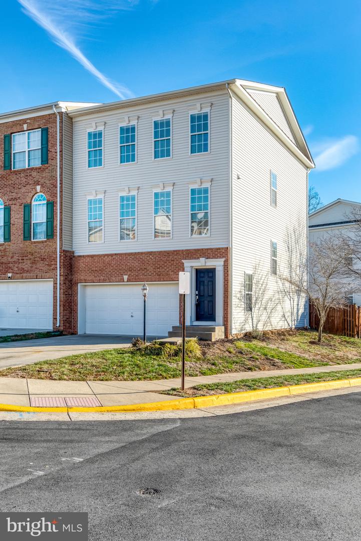 6899 BOOTHE LN, HAYMARKET, Virginia 20169, 3 Bedrooms Bedrooms, ,2 BathroomsBathrooms,Residential,For sale,6899 BOOTHE LN,VAPW2108416 MLS # VAPW2108416