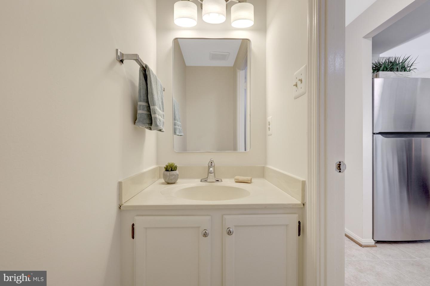 11200 SILENTWOOD LN, RESTON, Virginia 20191, 2 Bedrooms Bedrooms, ,2 BathroomsBathrooms,Residential,For sale,11200 SILENTWOOD LN,VAFX2280684 MLS # VAFX2280684 11200 SILENTWOOD LN, RESTON, Virginia 20191, 2 Bedrooms Bedrooms, ,2 BathroomsBathrooms,Residential,For sale,11200 SILENTWOOD LN,VAFX2280684 MLS # VAFX2280684