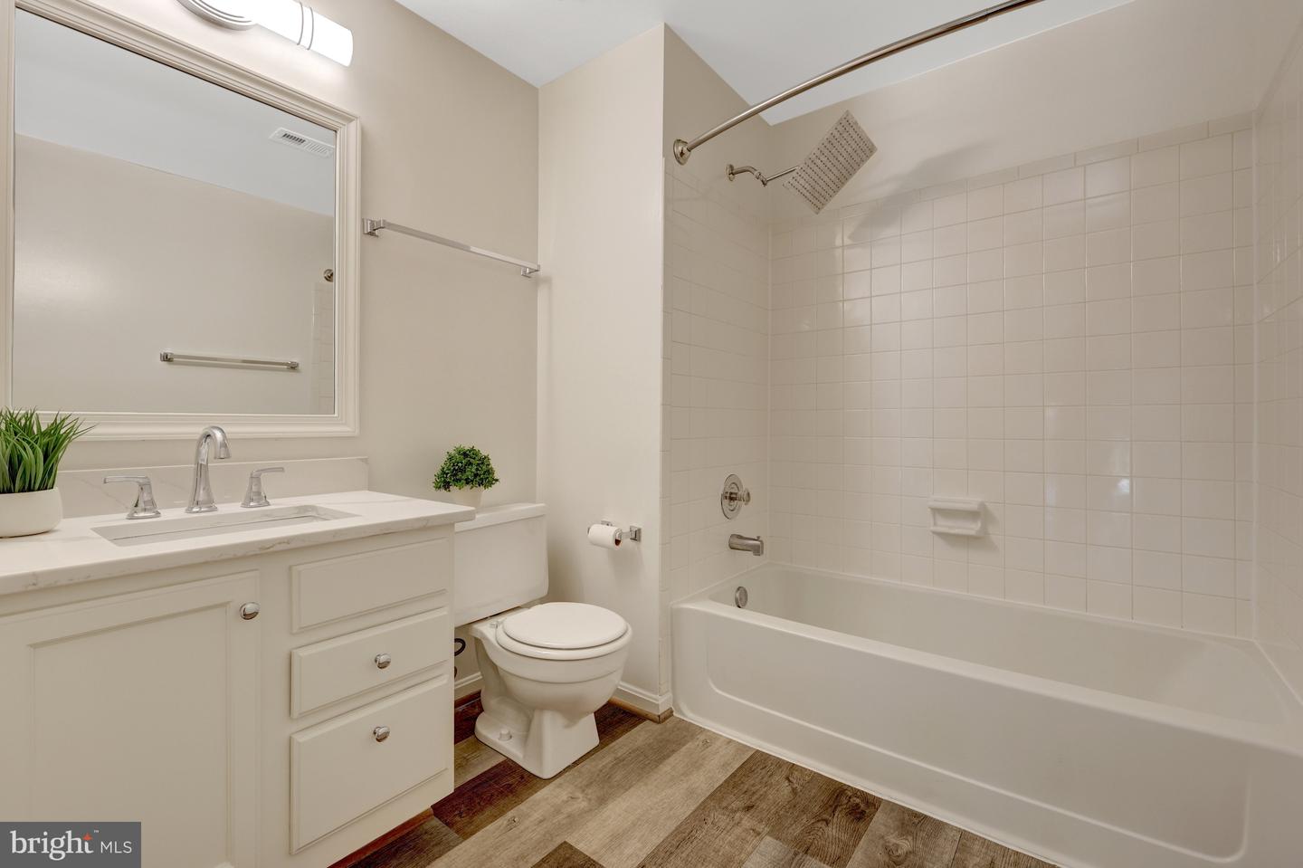 11200 SILENTWOOD LN, RESTON, Virginia 20191, 2 Bedrooms Bedrooms, ,2 BathroomsBathrooms,Residential,For sale,11200 SILENTWOOD LN,VAFX2280684 MLS # VAFX2280684 11200 SILENTWOOD LN, RESTON, Virginia 20191, 2 Bedrooms Bedrooms, ,2 BathroomsBathrooms,Residential,For sale,11200 SILENTWOOD LN,VAFX2280684 MLS # VAFX2280684