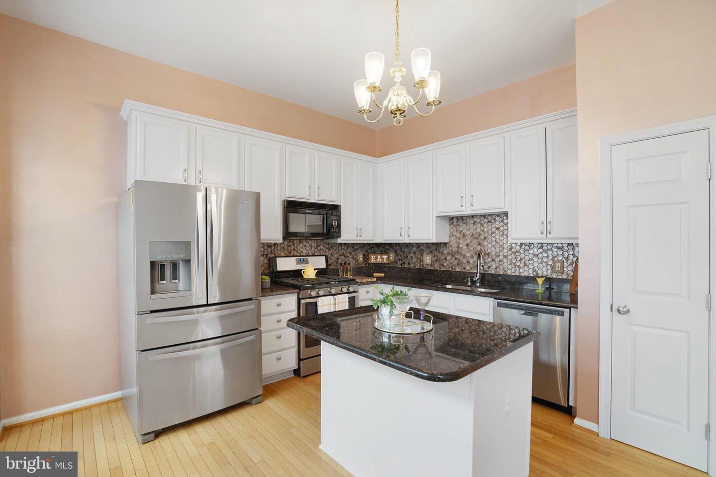 431 STANTON PL, ALEXANDRIA, Virginia 22304, 2 Bedrooms Bedrooms, ,2 BathroomsBathrooms,Residential,For sale,431 STANTON PL,VAAX2052086 MLS # VAAX2052086