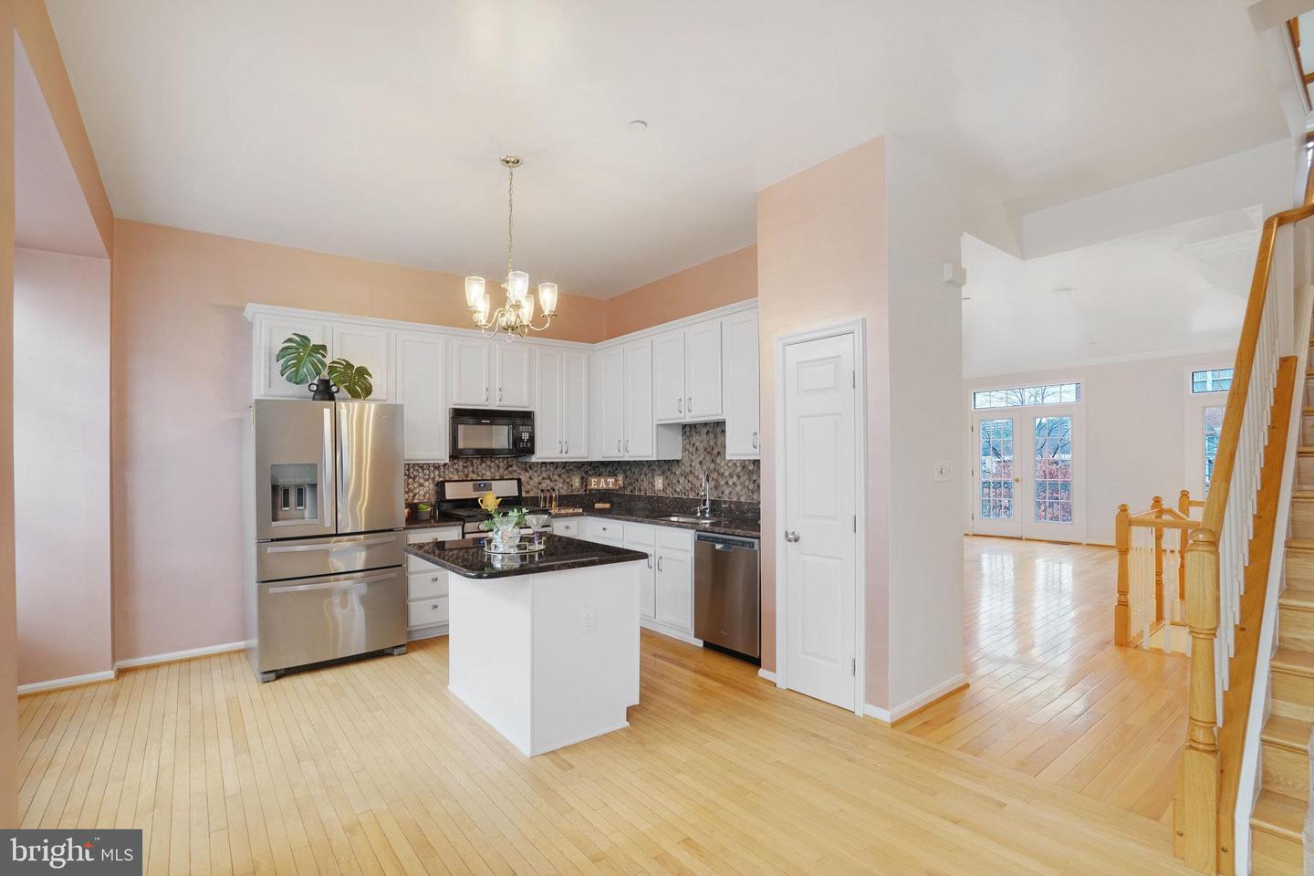 431 STANTON PL, ALEXANDRIA, Virginia 22304, 2 Bedrooms Bedrooms, ,2 BathroomsBathrooms,Residential,For sale,431 STANTON PL,VAAX2052086 MLS # VAAX2052086