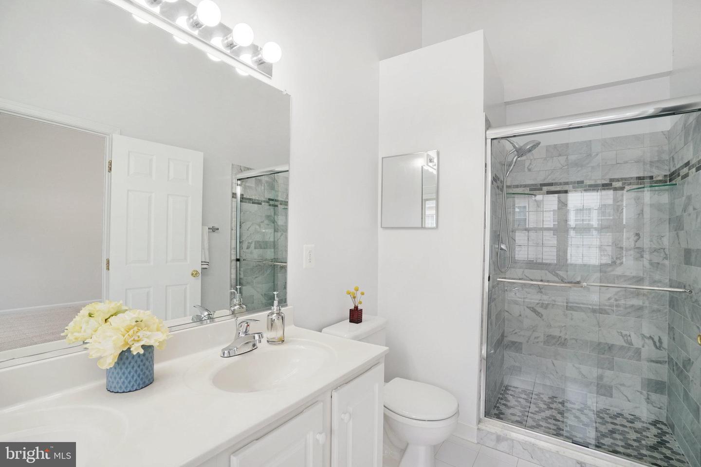 431 STANTON PL, ALEXANDRIA, Virginia 22304, 2 Bedrooms Bedrooms, ,2 BathroomsBathrooms,Residential,For sale,431 STANTON PL,VAAX2052086 MLS # VAAX2052086