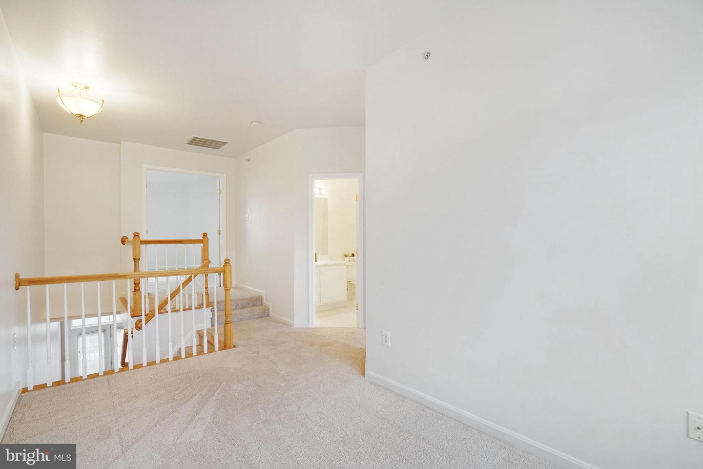 431 STANTON PL, ALEXANDRIA, Virginia 22304, 2 Bedrooms Bedrooms, ,2 BathroomsBathrooms,Residential,For sale,431 STANTON PL,VAAX2052086 MLS # VAAX2052086