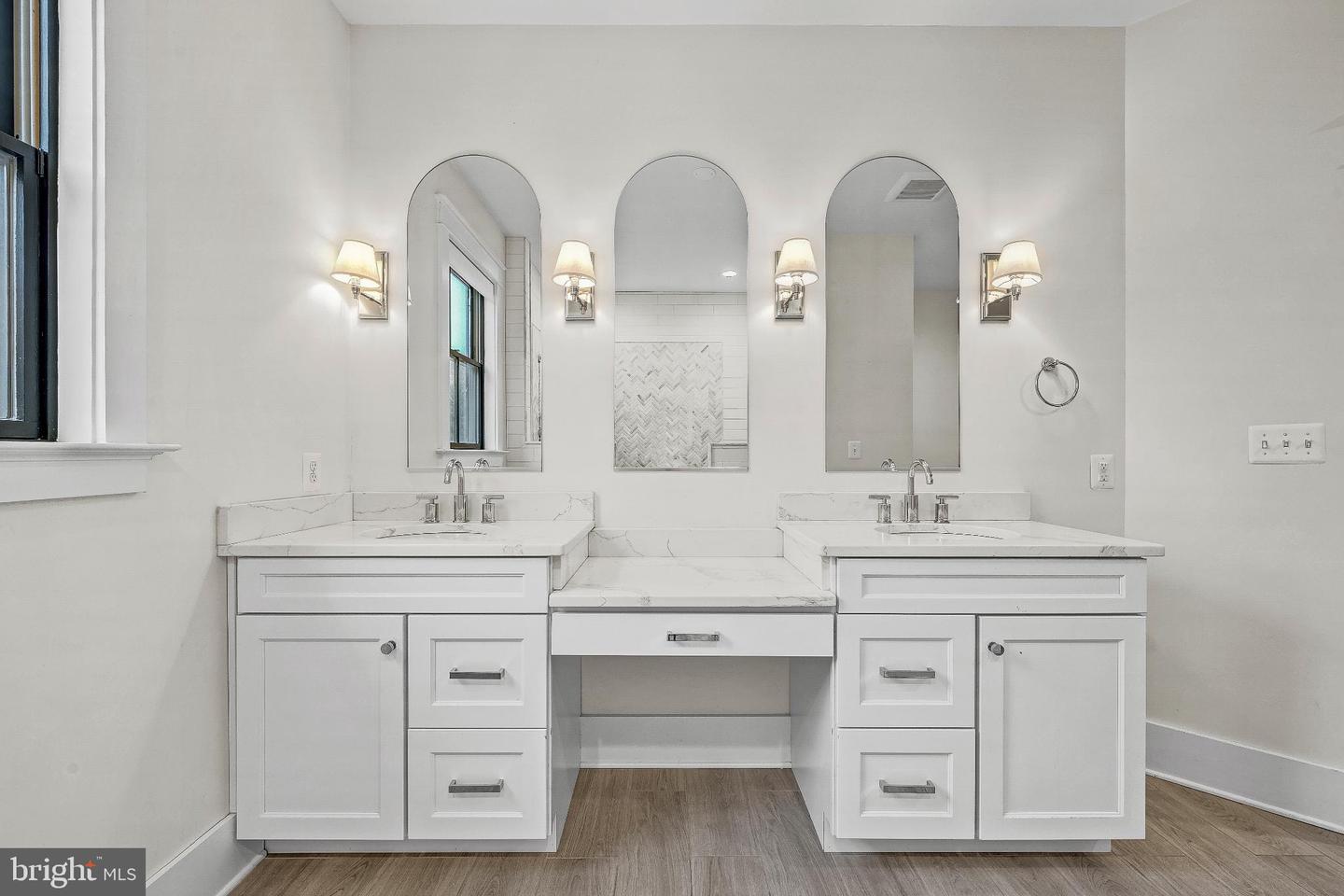 19116 NICHOLSON FARM LN, PURCELLVILLE, Virginia 20132, 4 Bedrooms Bedrooms, ,4 BathroomsBathrooms,Residential,For sale,19116 NICHOLSON FARM LN,VALO2111778 MLS # VALO2111778