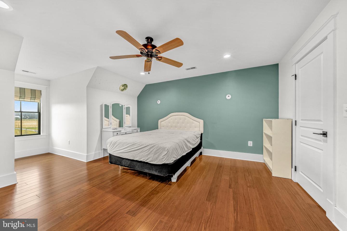 19116 NICHOLSON FARM LN, PURCELLVILLE, Virginia 20132, 4 Bedrooms Bedrooms, ,4 BathroomsBathrooms,Residential,For sale,19116 NICHOLSON FARM LN,VALO2111778 MLS # VALO2111778