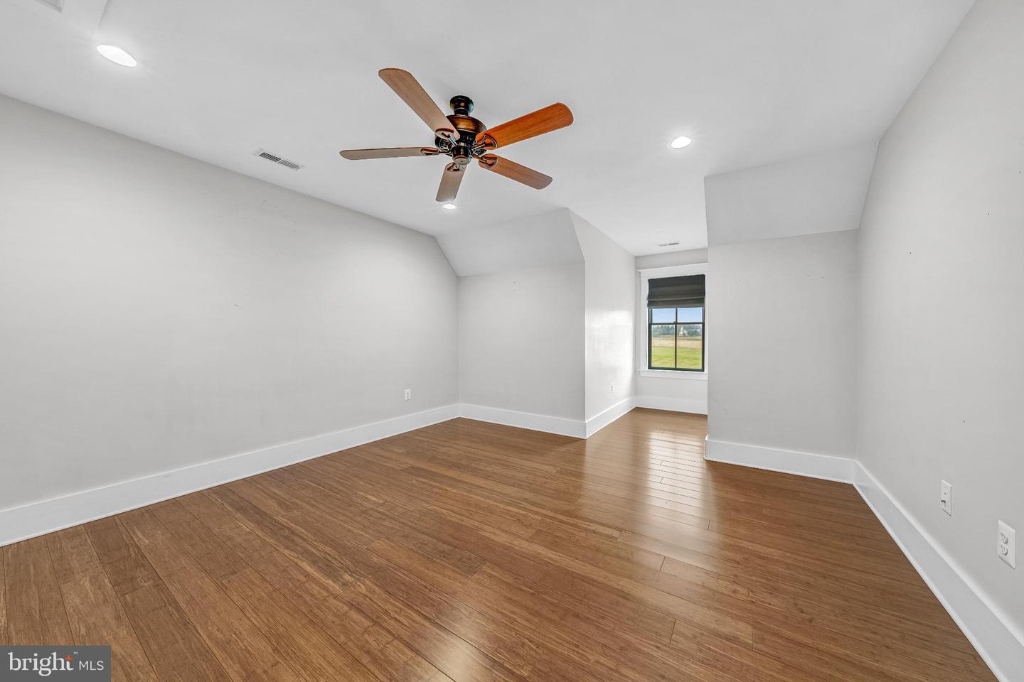 19116 NICHOLSON FARM LN, PURCELLVILLE, Virginia 20132, 4 Bedrooms Bedrooms, ,4 BathroomsBathrooms,Residential,For sale,19116 NICHOLSON FARM LN,VALO2111778 MLS # VALO2111778