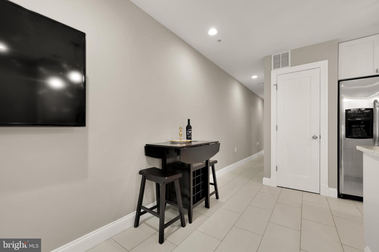 1135 6TH ST NW #1, WASHINGTON, District Of Columbia 20001, 2 Bedrooms Bedrooms, ,2 BathroomsBathrooms,Residential,For sale,1135 6TH ST NW #1,DCDC2233430 MLS # DCDC2233430