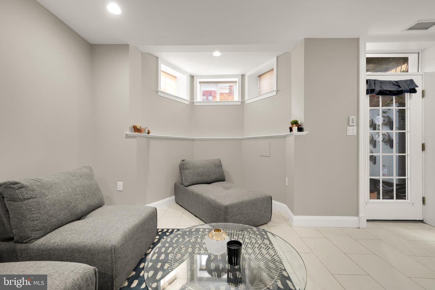 1135 6TH ST NW #1, WASHINGTON, District Of Columbia 20001, 2 Bedrooms Bedrooms, ,2 BathroomsBathrooms,Residential,For sale,1135 6TH ST NW #1,DCDC2233430 MLS # DCDC2233430