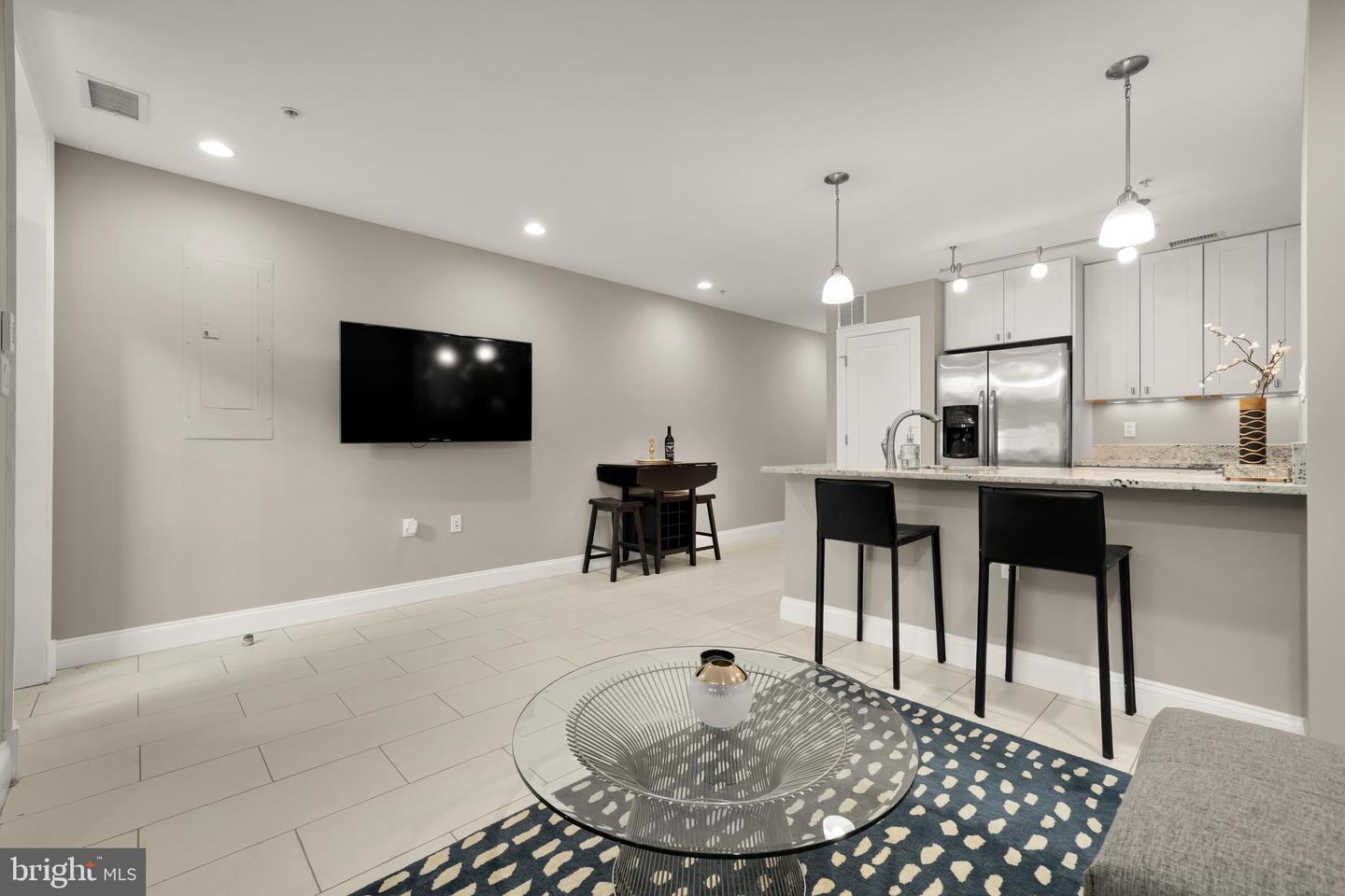 1135 6TH ST NW #1, WASHINGTON, District Of Columbia 20001, 2 Bedrooms Bedrooms, ,2 BathroomsBathrooms,Residential,For sale,1135 6TH ST NW #1,DCDC2233430 MLS # DCDC2233430