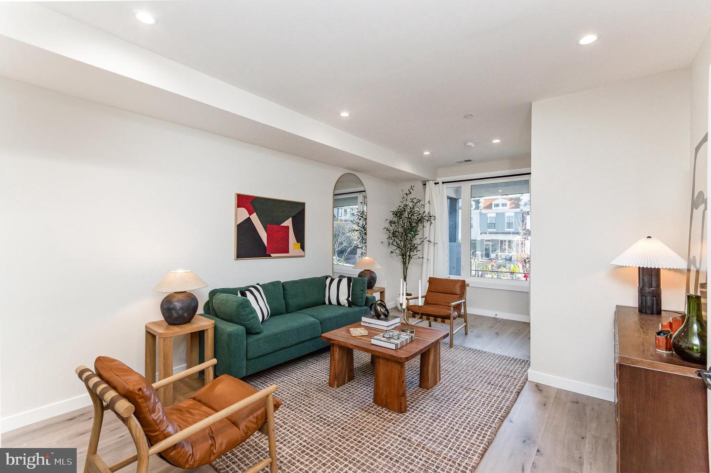 2116 4TH ST NE #B, WASHINGTON, District Of Columbia 20002, 2 Bedrooms Bedrooms, ,2 BathroomsBathrooms,Residential,For sale,2116 4TH ST NE #B,DCDC2233496 MLS # DCDC2233496