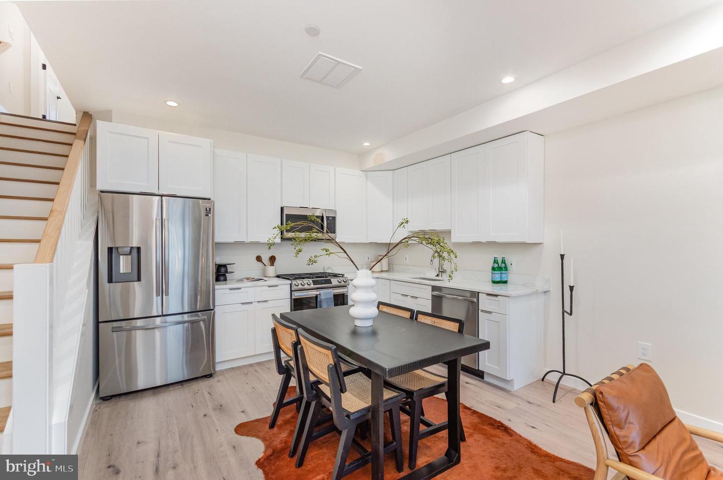 2116 4TH ST NE #B, WASHINGTON, District Of Columbia 20002, 2 Bedrooms Bedrooms, ,2 BathroomsBathrooms,Residential,For sale,2116 4TH ST NE #B,DCDC2233496 MLS # DCDC2233496