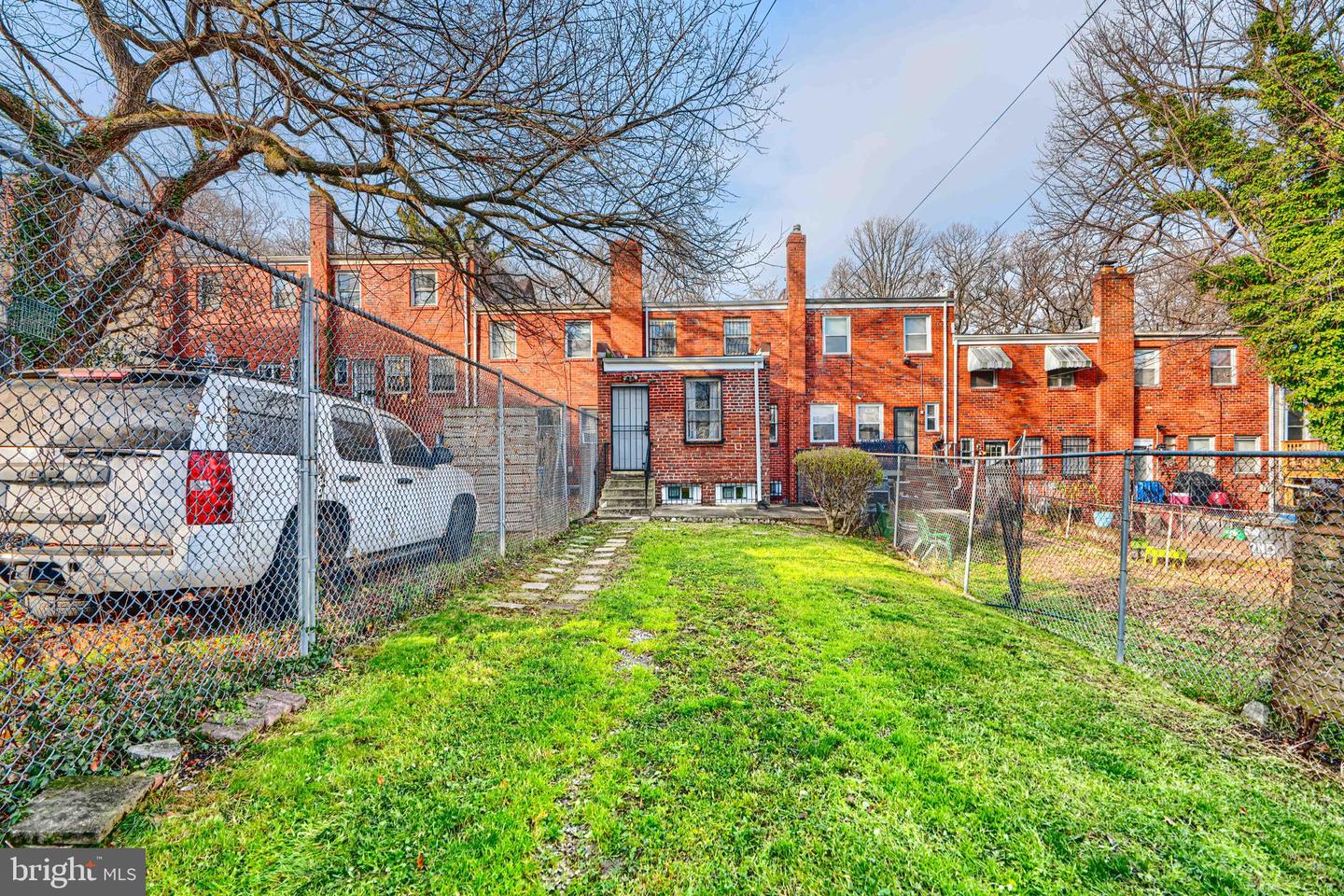 537 42ND ST NE, WASHINGTON, District Of Columbia 20019, 3 Bedrooms Bedrooms, ,3 BathroomsBathrooms,Residential,For sale,537 42ND ST NE,DCDC2233506 MLS # DCDC2233506