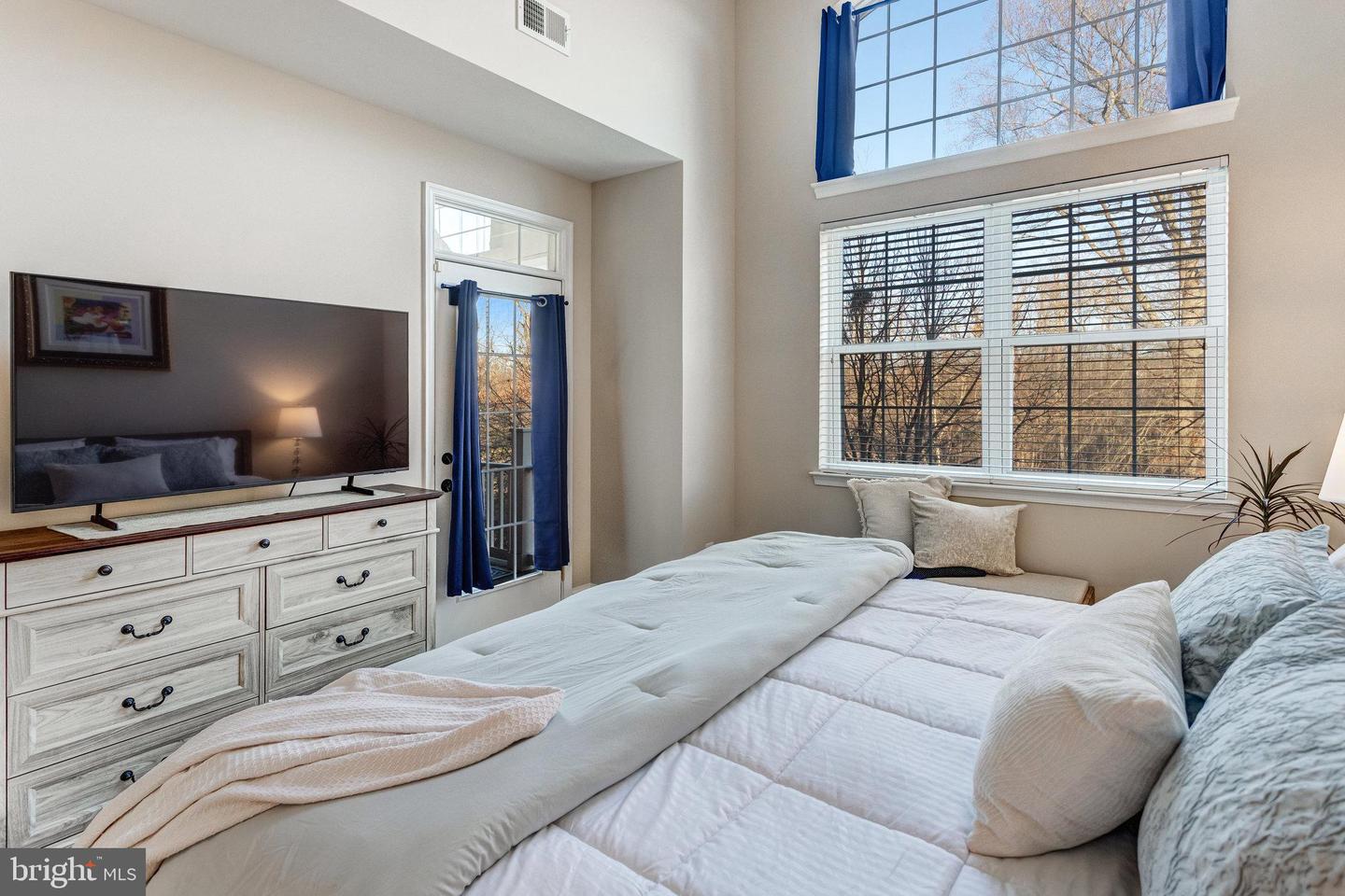 13804 GREENDALE DR #68, WOODBRIDGE, Virginia 22191, 4 Bedrooms Bedrooms, ,2 BathroomsBathrooms,Residential,For sale,13804 GREENDALE DR #68,VAPW2108556 MLS # VAPW2108556