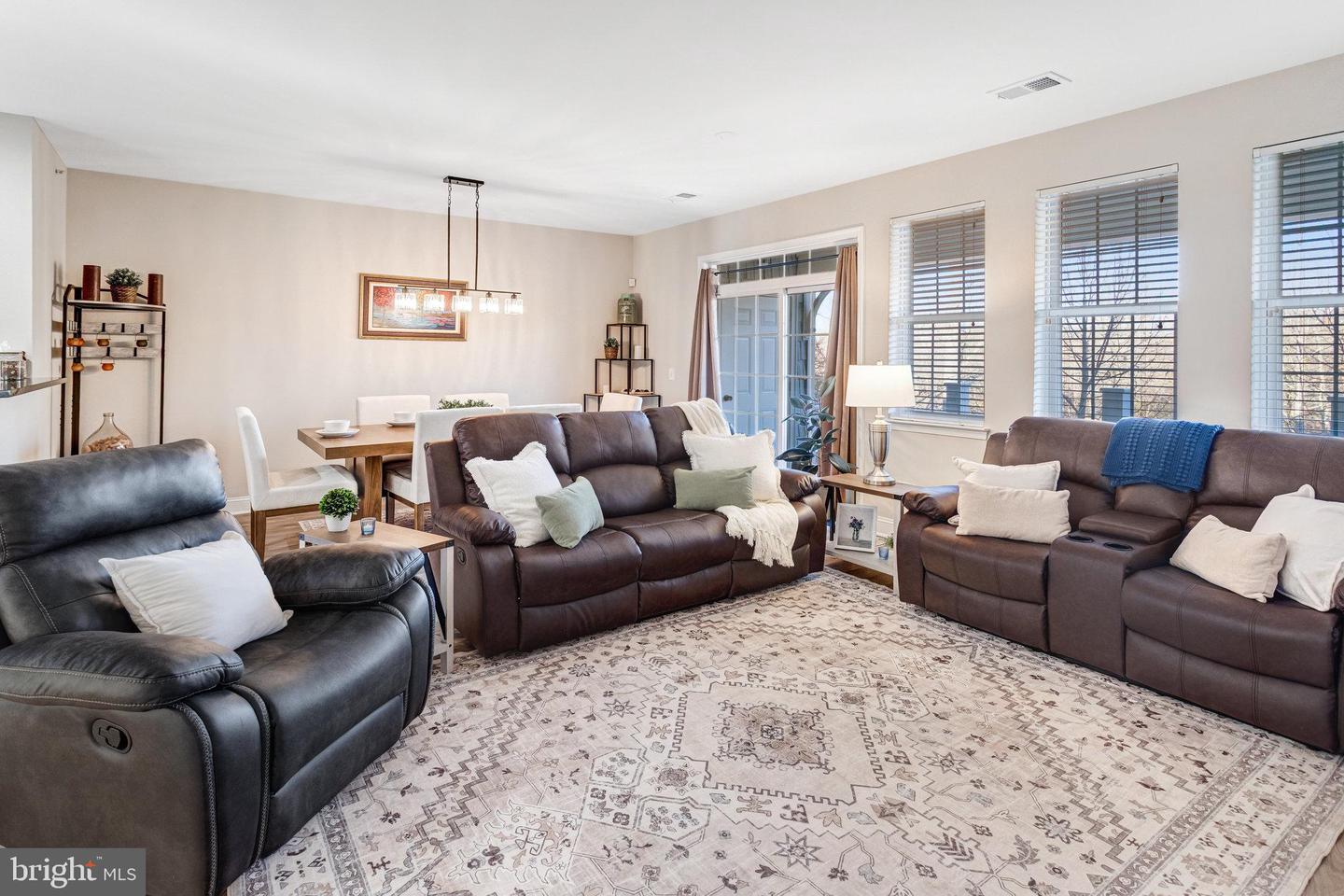 13804 GREENDALE DR #68, WOODBRIDGE, Virginia 22191, 4 Bedrooms Bedrooms, ,2 BathroomsBathrooms,Residential,For sale,13804 GREENDALE DR #68,VAPW2108556 MLS # VAPW2108556