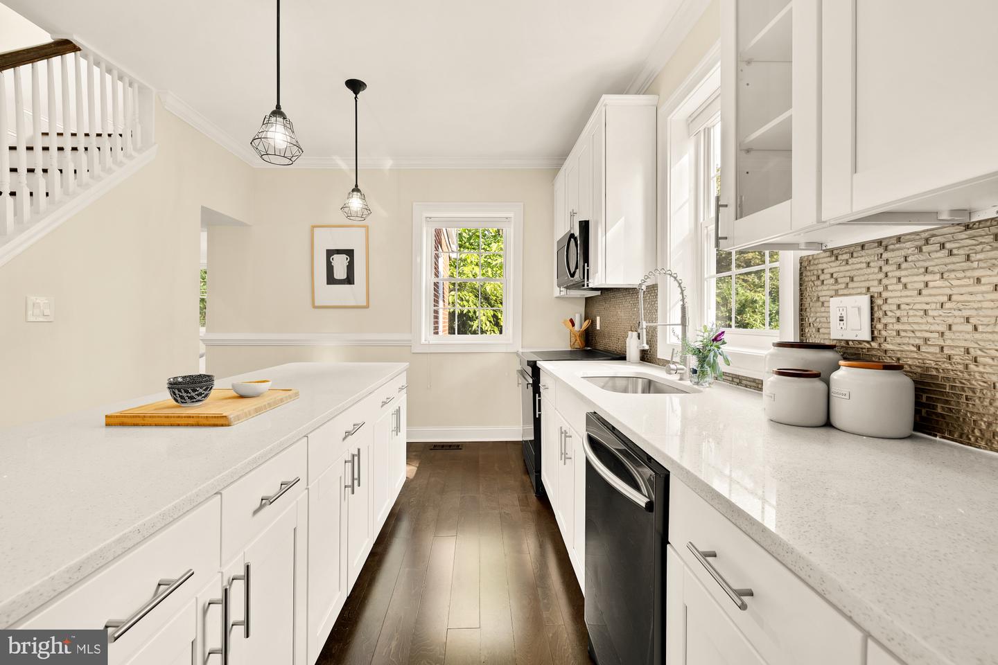 1406 LAWRENCE ST NE, WASHINGTON, District Of Columbia 20017, 4 Bedrooms Bedrooms, ,3 BathroomsBathrooms,Residential,For sale,1406 LAWRENCE ST NE,DCDC2233568 MLS # DCDC2233568