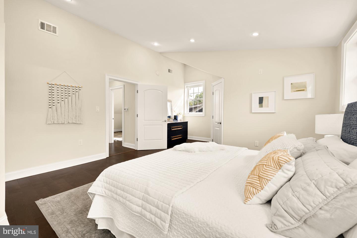 1406 LAWRENCE ST NE, WASHINGTON, District Of Columbia 20017, 4 Bedrooms Bedrooms, ,3 BathroomsBathrooms,Residential,For sale,1406 LAWRENCE ST NE,DCDC2233568 MLS # DCDC2233568