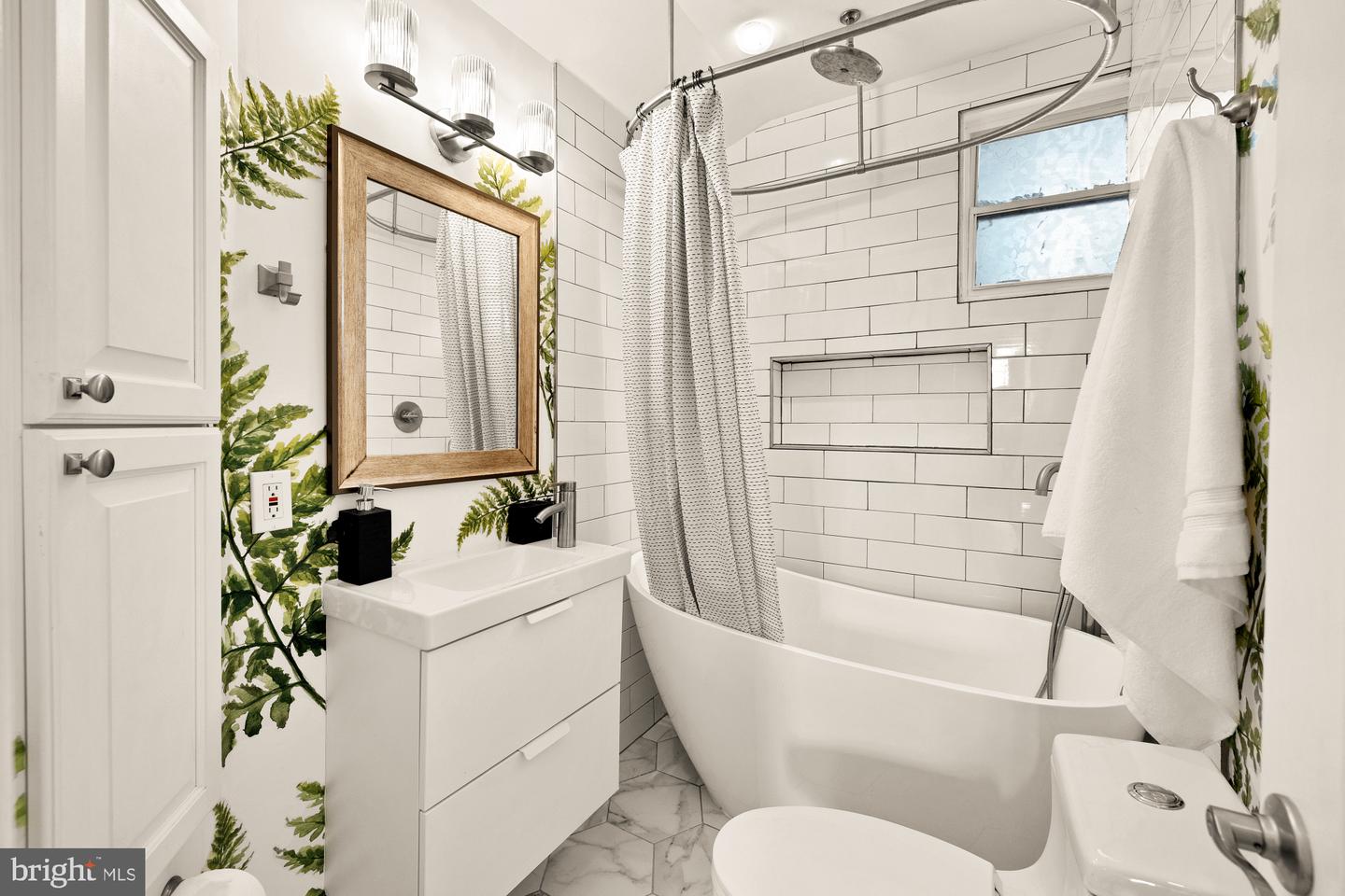 1406 LAWRENCE ST NE, WASHINGTON, District Of Columbia 20017, 4 Bedrooms Bedrooms, ,3 BathroomsBathrooms,Residential,For sale,1406 LAWRENCE ST NE,DCDC2233568 MLS # DCDC2233568