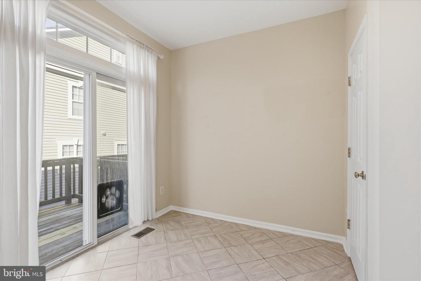 4126 GROVER GLEN CT, FAIRFAX, Virginia 22030, 3 Bedrooms Bedrooms, ,3 BathroomsBathrooms,Residential,For sale,4126 GROVER GLEN CT,VAFX2281316 MLS # VAFX2281316