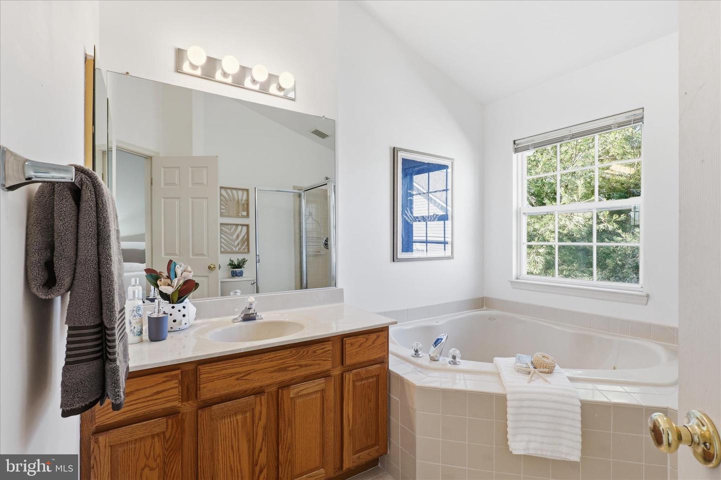 4126 GROVER GLEN CT, FAIRFAX, Virginia 22030, 3 Bedrooms Bedrooms, ,3 BathroomsBathrooms,Residential,For sale,4126 GROVER GLEN CT,VAFX2281316 MLS # VAFX2281316