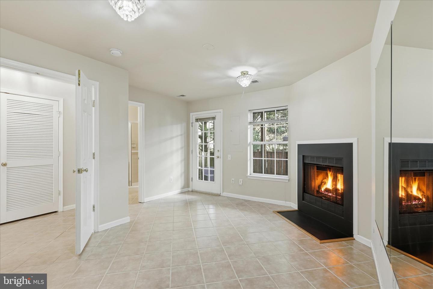 4126 GROVER GLEN CT, FAIRFAX, Virginia 22030, 3 Bedrooms Bedrooms, ,3 BathroomsBathrooms,Residential,For sale,4126 GROVER GLEN CT,VAFX2281316 MLS # VAFX2281316