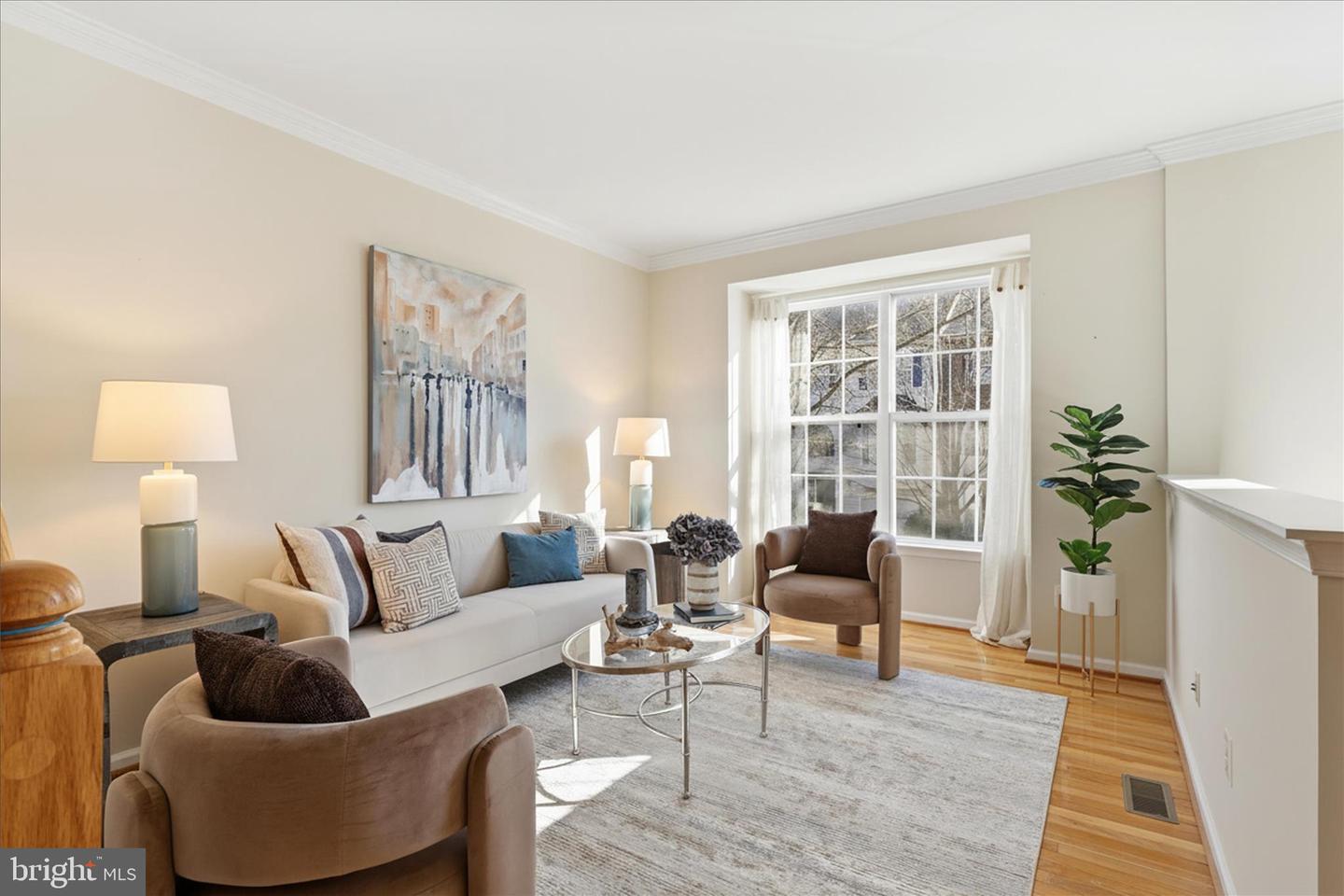 4126 GROVER GLEN CT, FAIRFAX, Virginia 22030, 3 Bedrooms Bedrooms, ,3 BathroomsBathrooms,Residential,For sale,4126 GROVER GLEN CT,VAFX2281316 MLS # VAFX2281316