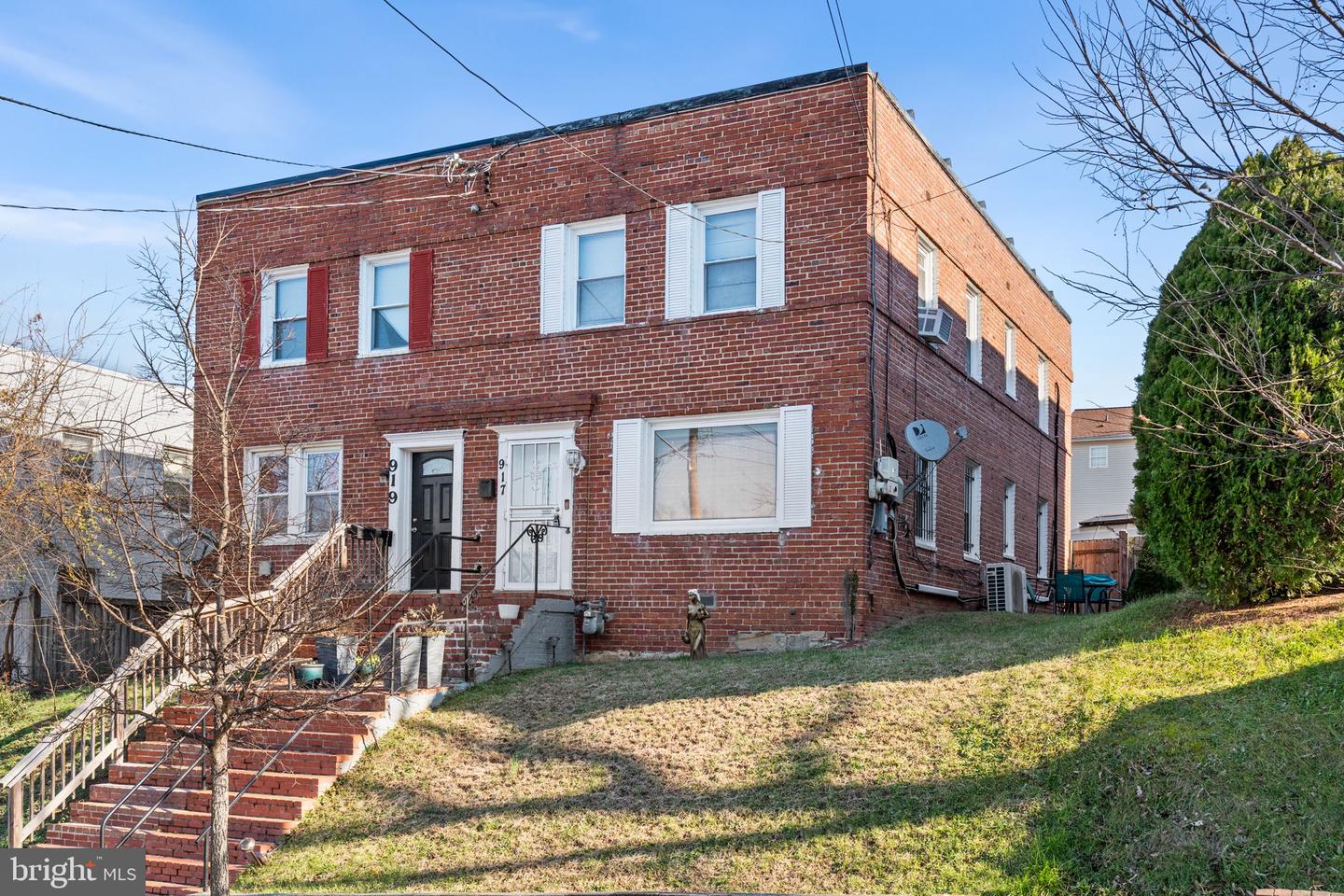 917 47TH ST NE, WASHINGTON, District Of Columbia 20019, 4 Bedrooms Bedrooms, ,2 BathroomsBathrooms,Residential,For sale,917 47TH ST NE,DCDC2233670 MLS # DCDC2233670