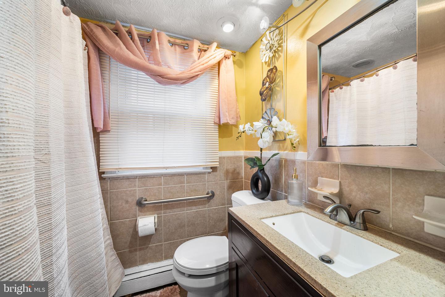 917 47TH ST NE, WASHINGTON, District Of Columbia 20019, 4 Bedrooms Bedrooms, ,2 BathroomsBathrooms,Residential,For sale,917 47TH ST NE,DCDC2233670 MLS # DCDC2233670