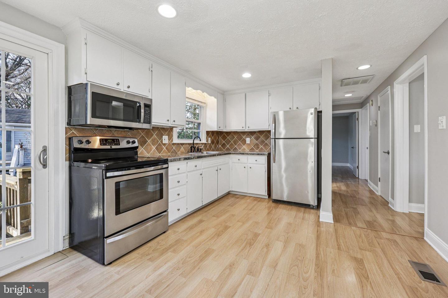 546 ROCKBRIDGE DR SE, LEESBURG, Virginia 20175, 4 Bedrooms Bedrooms, ,2 BathroomsBathrooms,Residential,For sale,546 ROCKBRIDGE DR SE,VALO2111934 MLS # VALO2111934