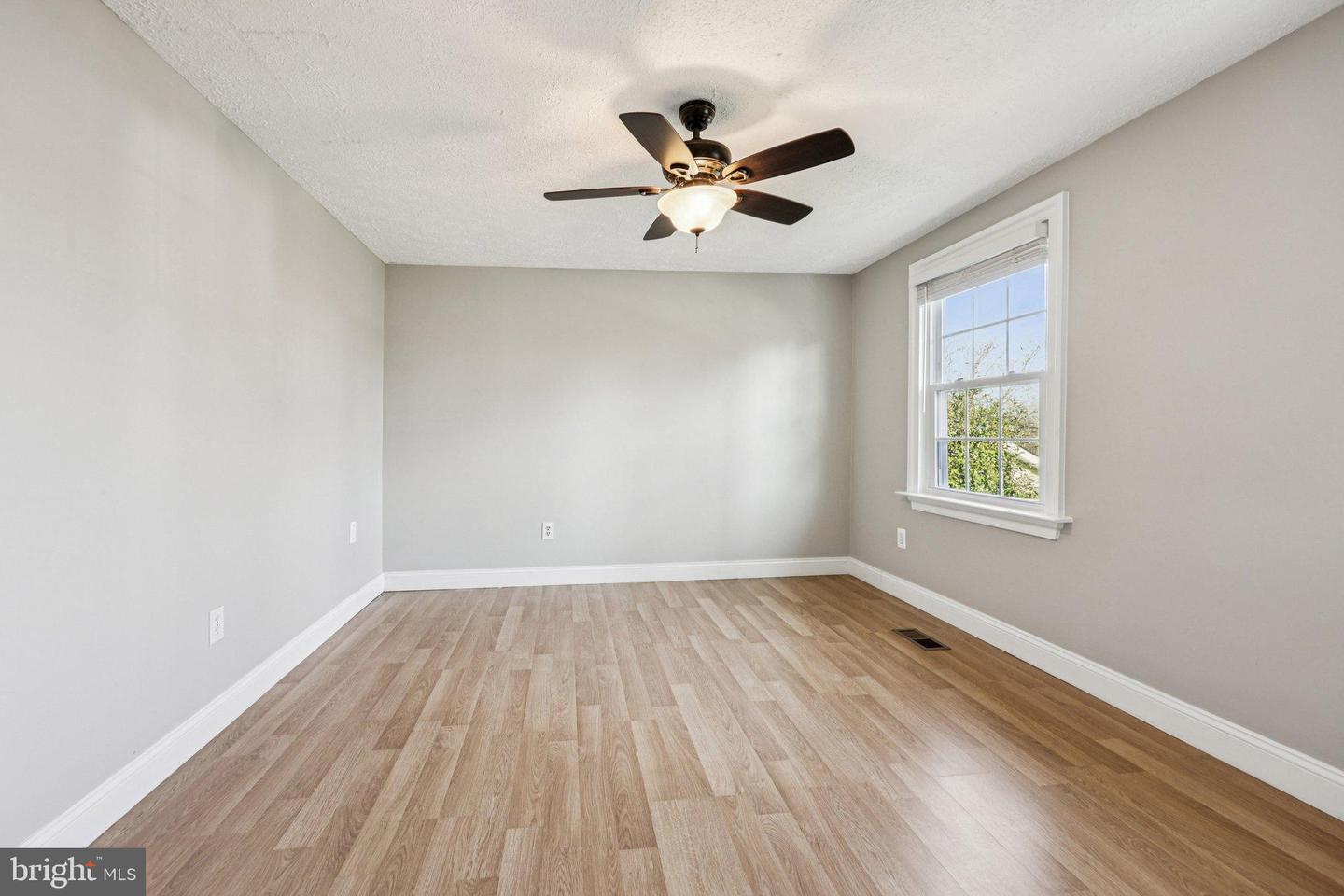 546 ROCKBRIDGE DR SE, LEESBURG, Virginia 20175, 4 Bedrooms Bedrooms, ,2 BathroomsBathrooms,Residential,For sale,546 ROCKBRIDGE DR SE,VALO2111934 MLS # VALO2111934