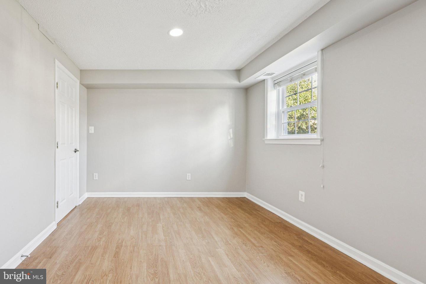 546 ROCKBRIDGE DR SE, LEESBURG, Virginia 20175, 4 Bedrooms Bedrooms, ,2 BathroomsBathrooms,Residential,For sale,546 ROCKBRIDGE DR SE,VALO2111934 MLS # VALO2111934